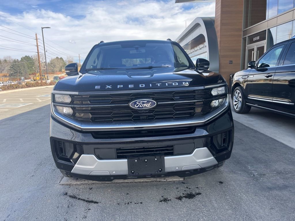 Used 2025 Ford Expedition Max Platinum image 2