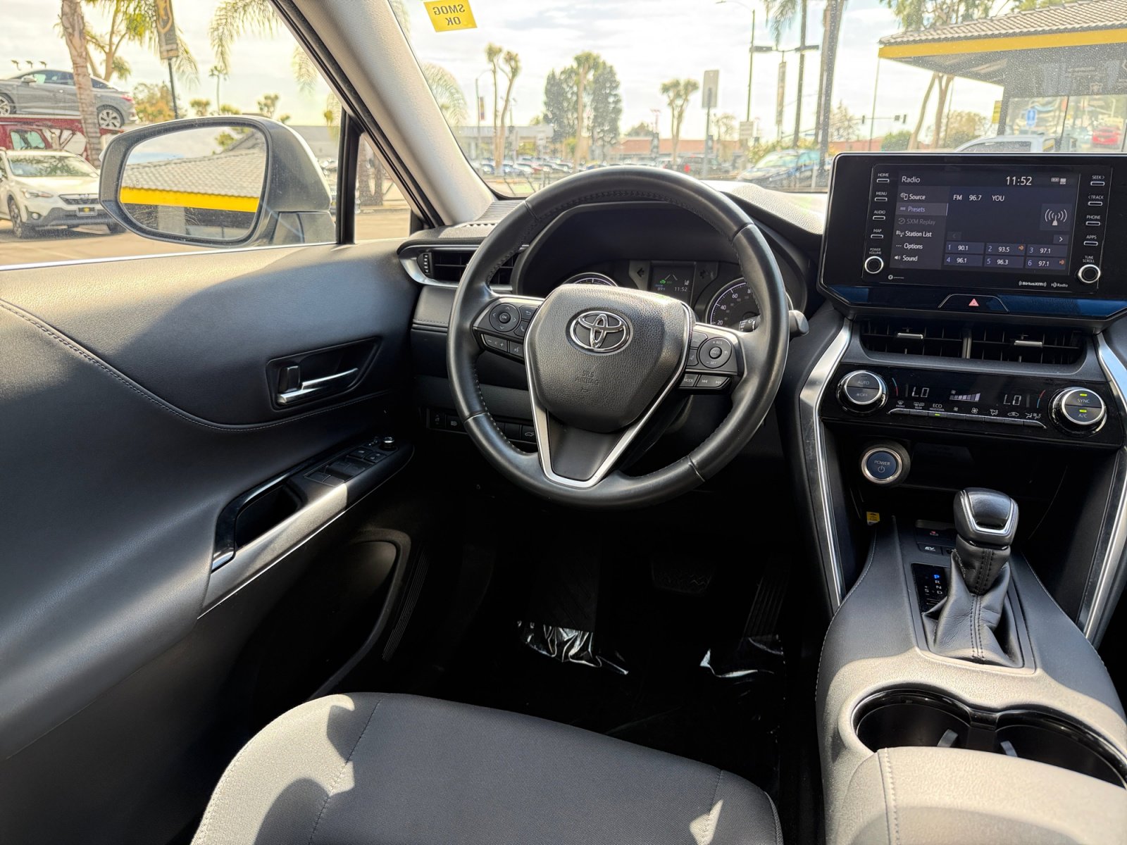 Used 2021 Toyota Venza LE image 22