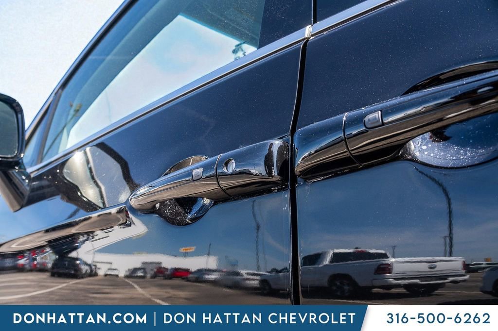 Used 2024 Chrysler Pacifica Touring-L image 35