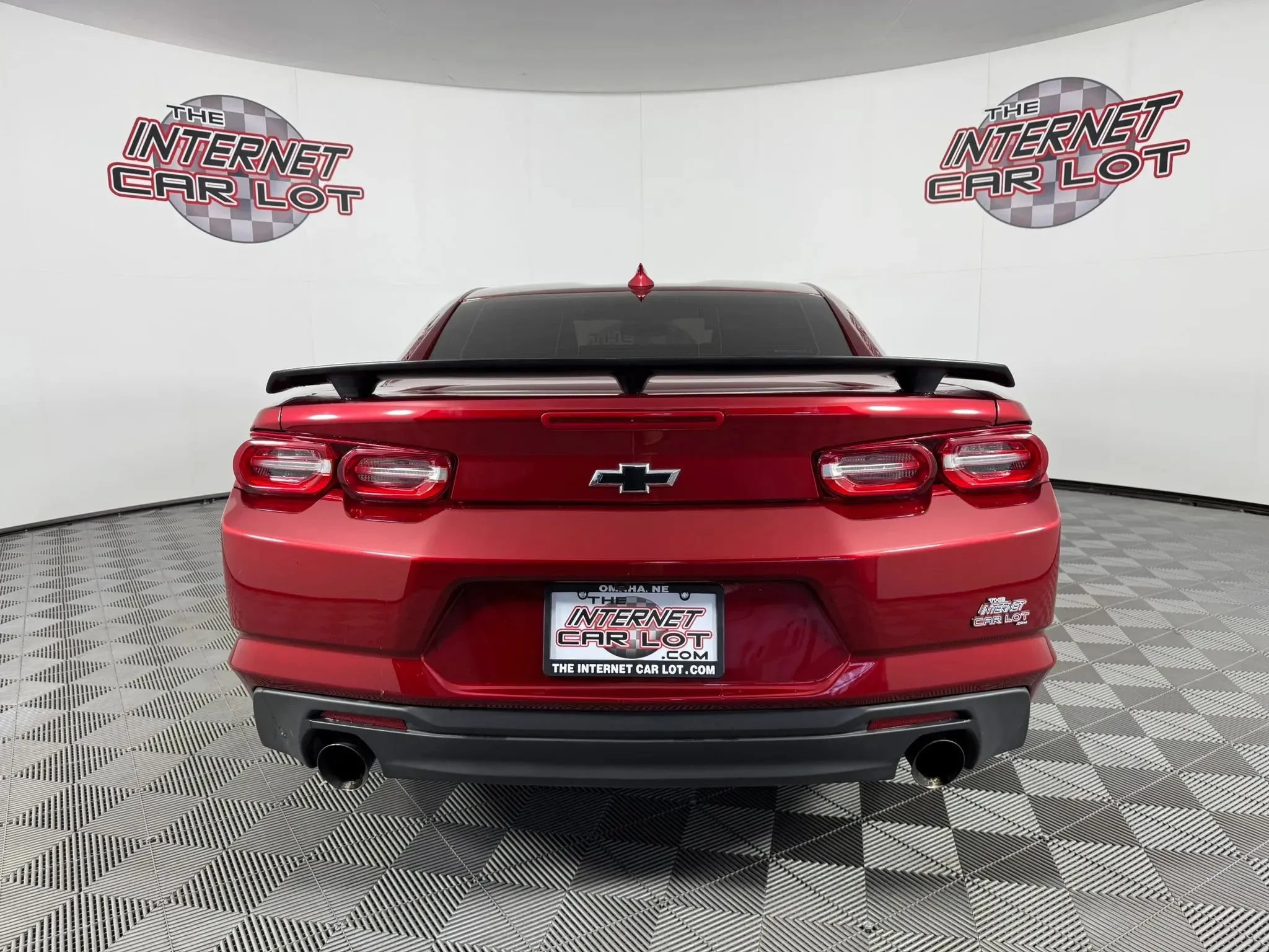 Used 2023 Chevrolet Camaro LT RWD image 6
