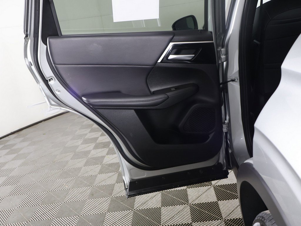 Used 2024 Mitsubishi Outlander SE Black Edition image 27