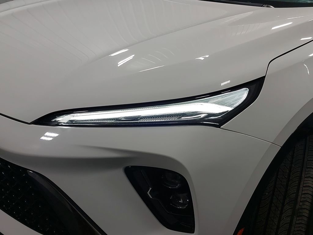 Used 2024 Buick Envision Sport Touring image 32