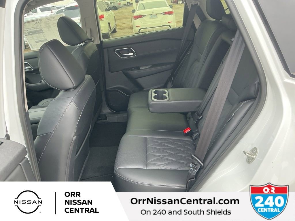 New 2026 Nissan Rogue Platinum w/ Platinum Premium Package AWD/4WD image 13