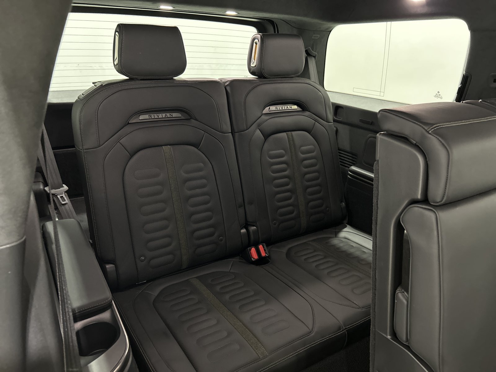 Used 2023 Rivian R1S Adventure Quad AWD/4WD image 25