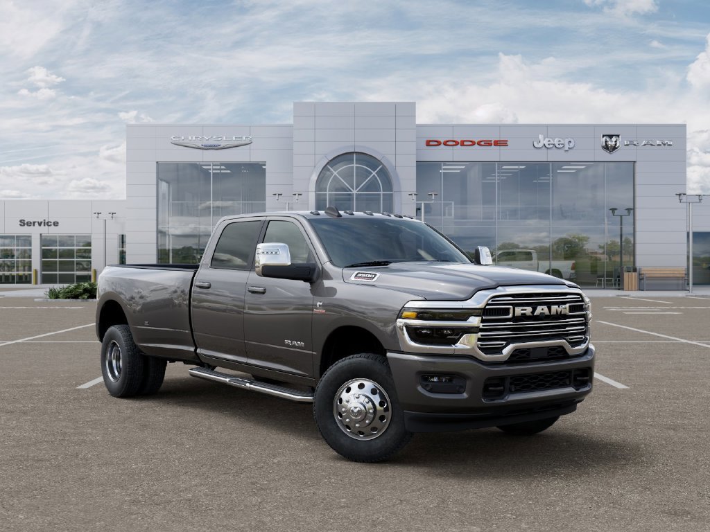 New 2026 RAM 3500 Laramie AWD/4WD image 5