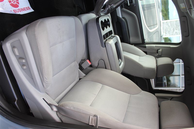 Used 2015 Chevrolet Silverado 2500 LT w/ LT Convenience Package AWD/4WD image 17