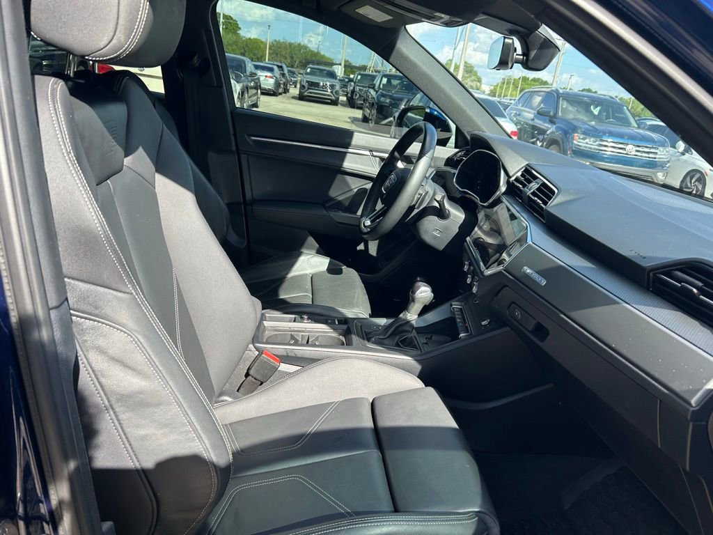 Used 2023 Audi Q3 2.0T Premium Plus w/ Premium Plus Package image 35