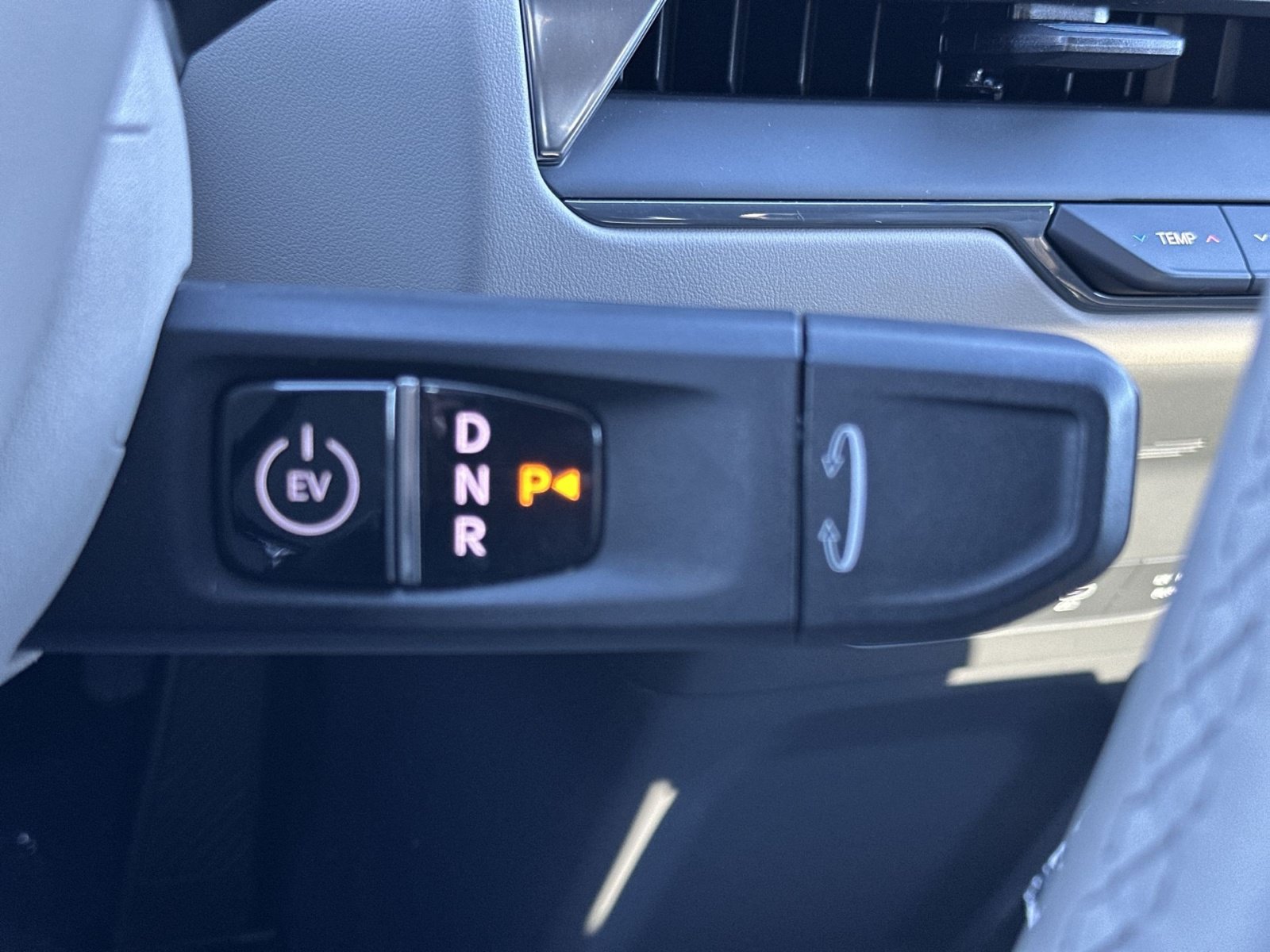 Used 2024 Kia EV9 Land AWD/4WD image 23
