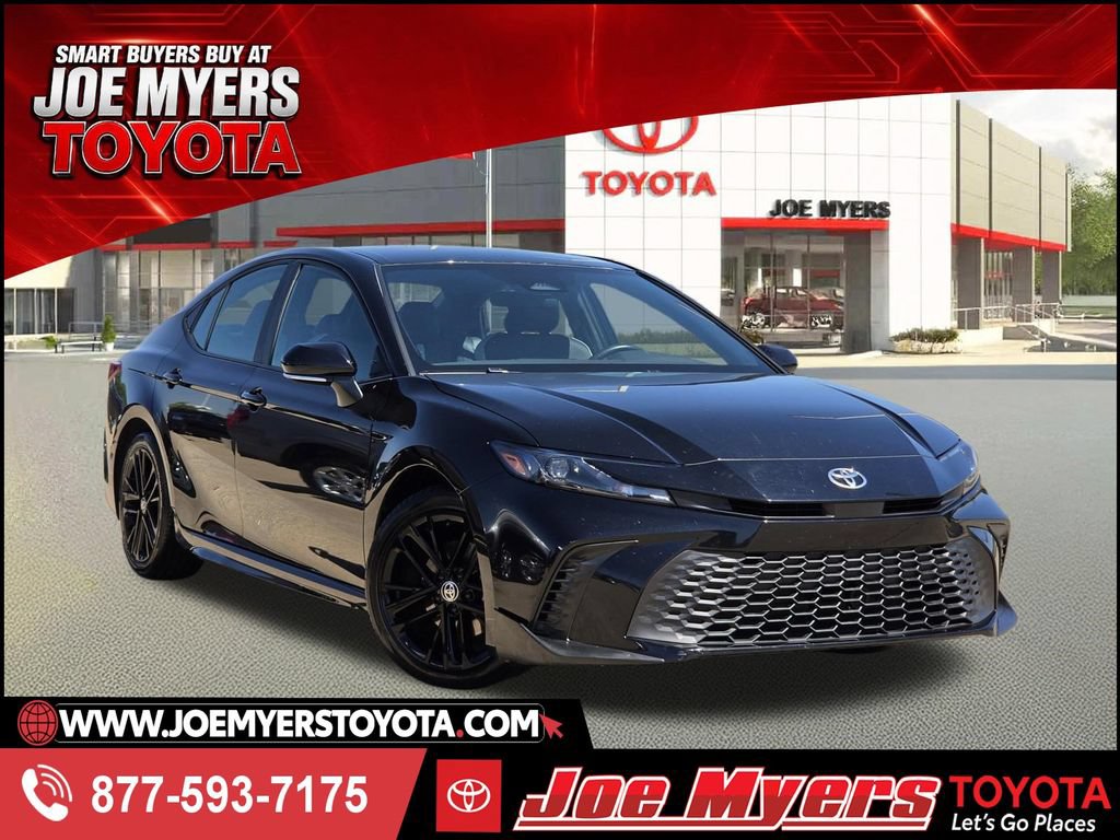 Used 2025 Toyota Camry SE