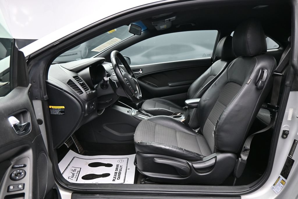 Used 2016 Kia Forte Koup SX FWD image 9