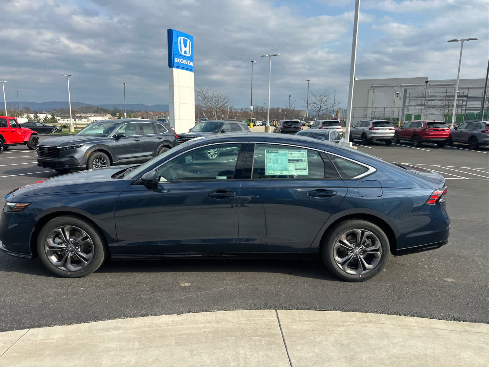 New 2026 Honda Accord EX-L image 5