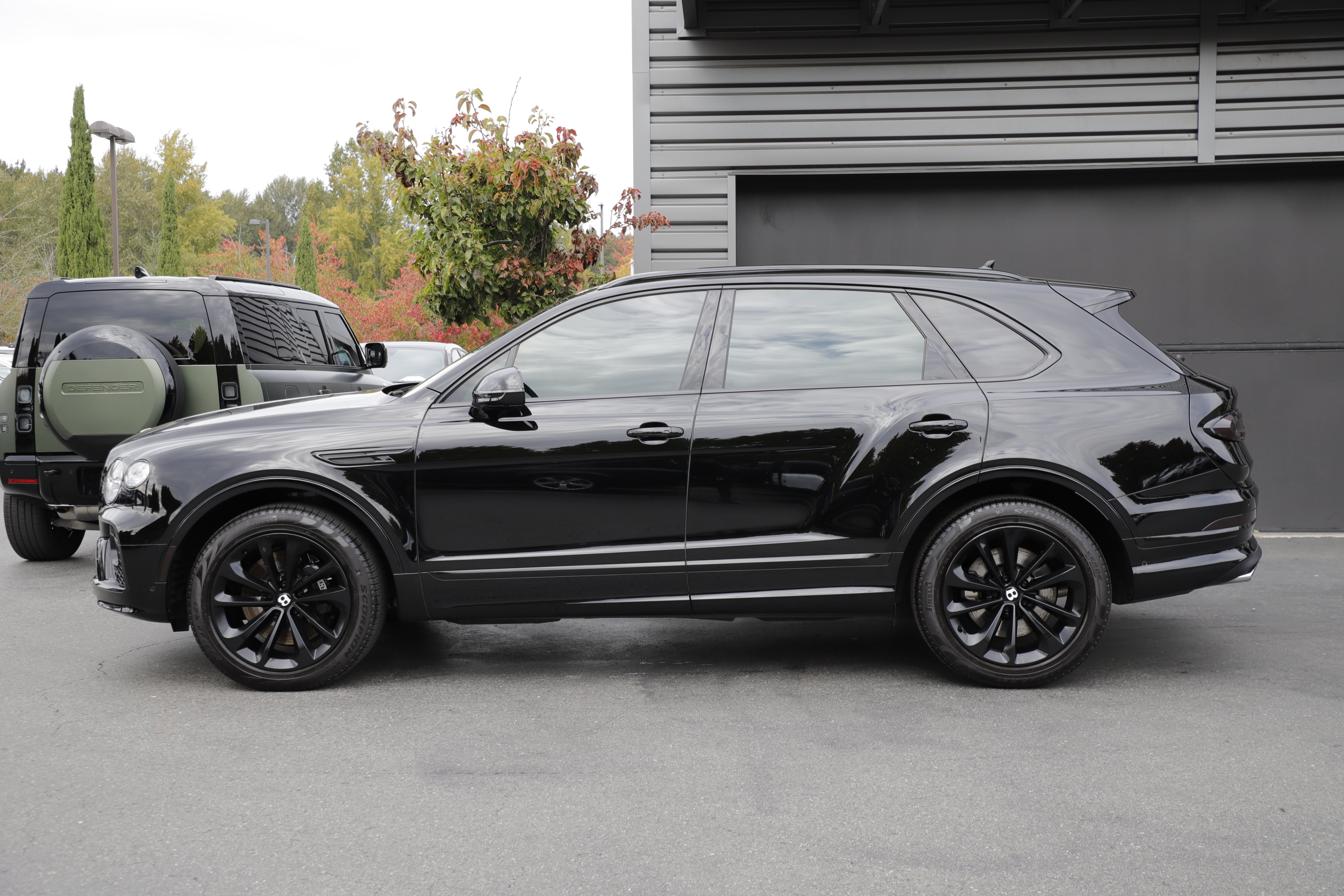 Used 2022 Bentley Bentayga AWD/4WD image 5