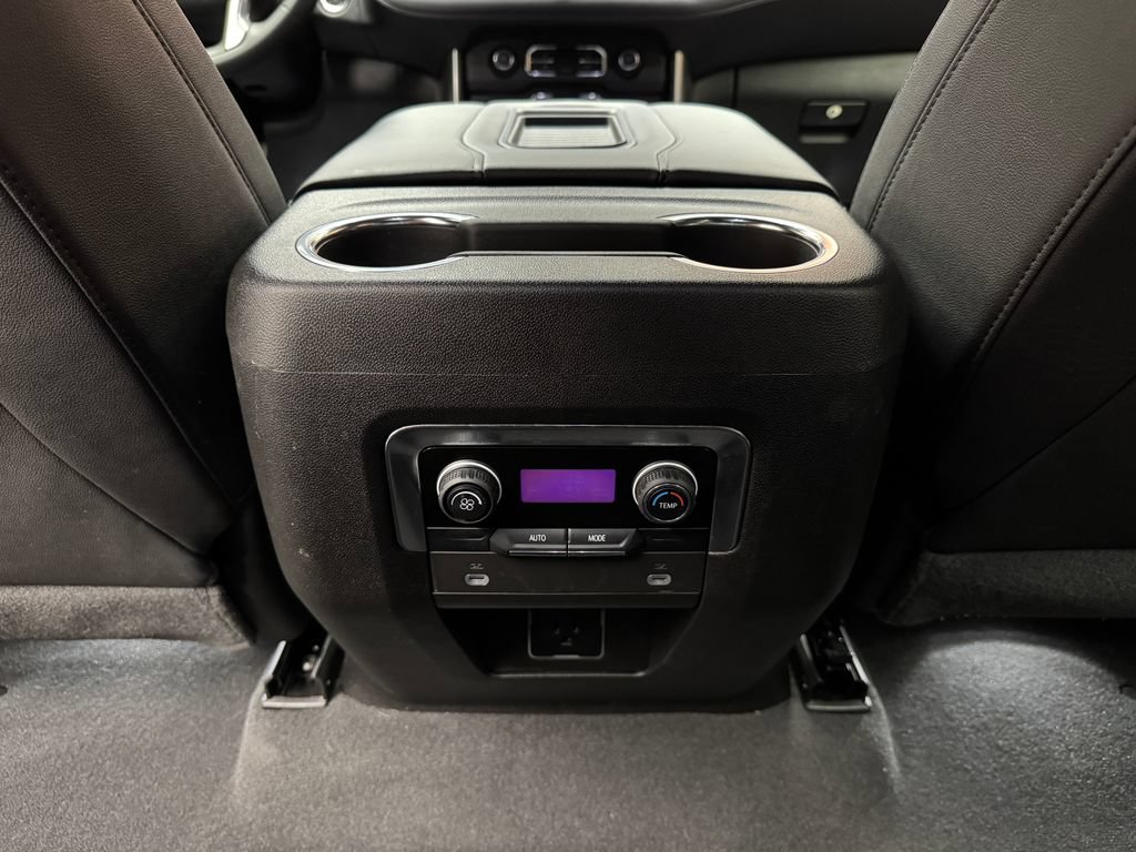 Used 2024 Chevrolet Tahoe Z71 AWD/4WD image 12