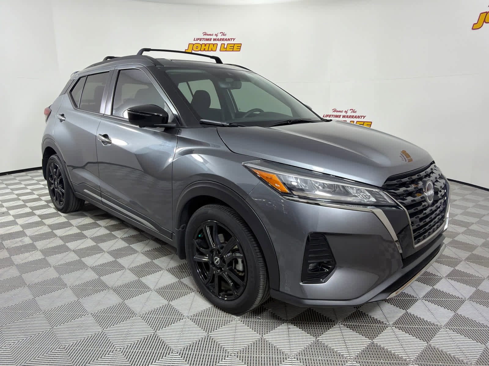 Used 2022 Nissan Kicks SR w/ Interior Electronics Package image 7