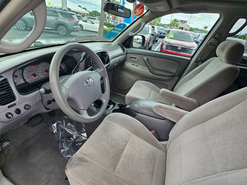 Used 2004 Toyota Sequoia SR5 AWD/4WD image 16
