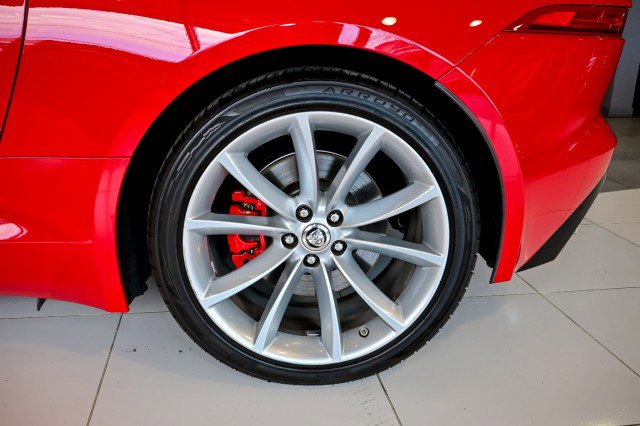 Used 2014 Jaguar F-TYPE S image 44