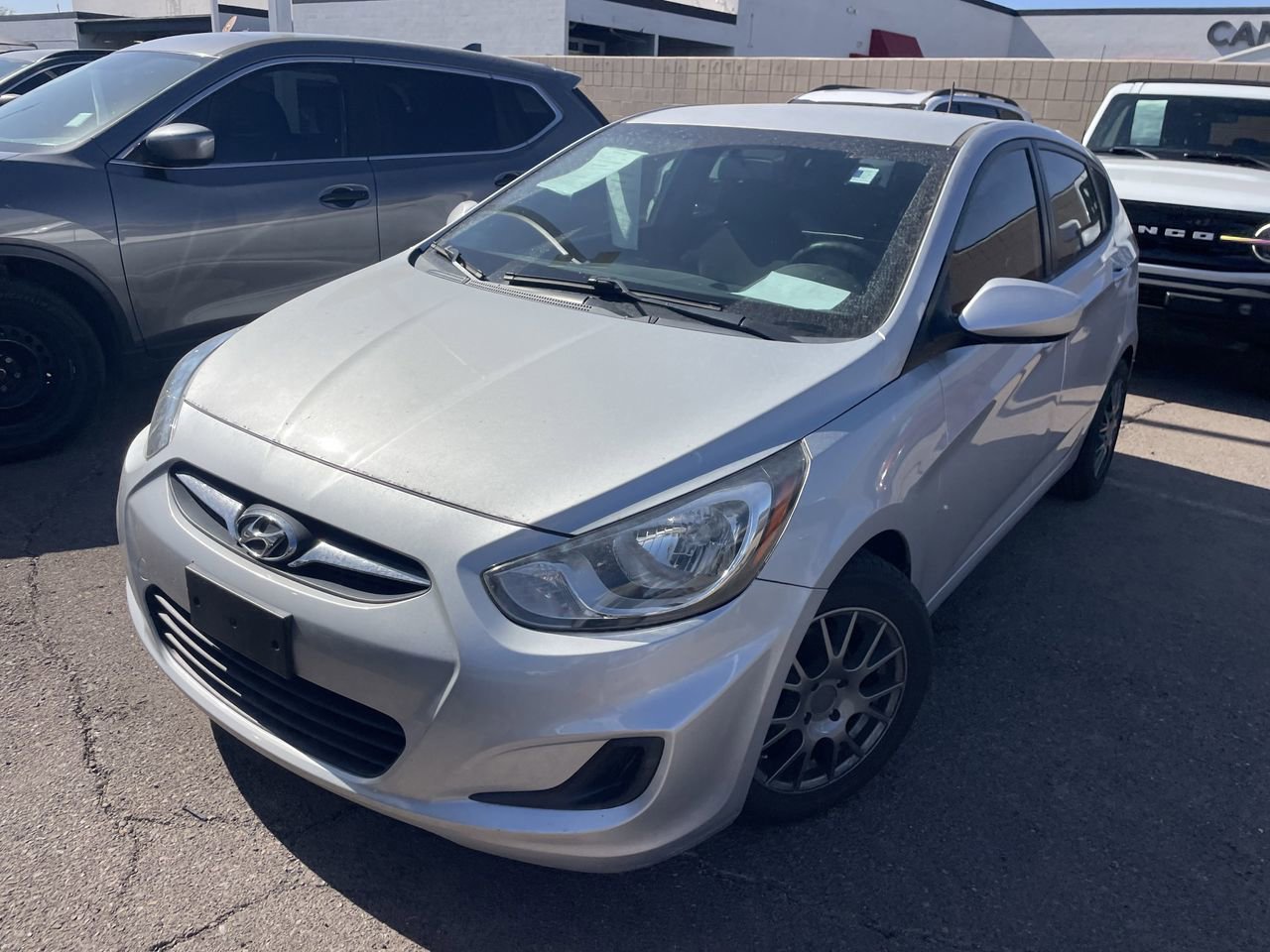 Used 2012 Hyundai Accent GS FWD image 3