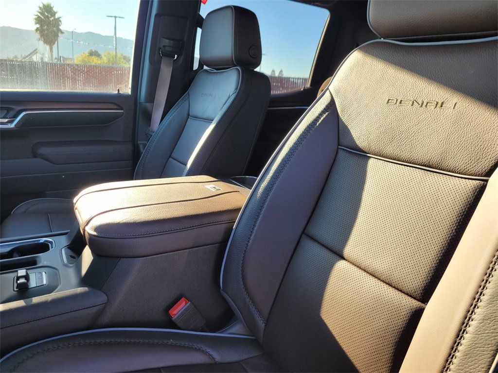 New 2025 GMC Sierra 1500 Denali w/ Technology Package image 12