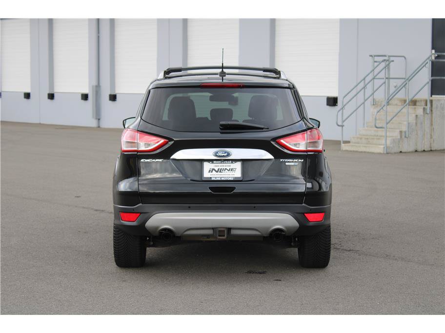 Used 2014 Ford Escape Titanium w/ Equipment Group 401A AWD/4WD image 2