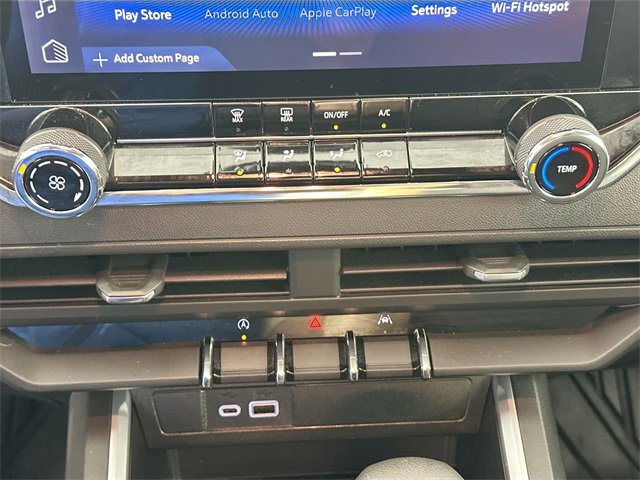 Used 2023 Chevrolet Colorado Trail Boss w/ Technology Package image 13