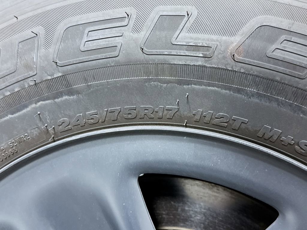 Used 2024 Jeep Gladiator Sport image 47