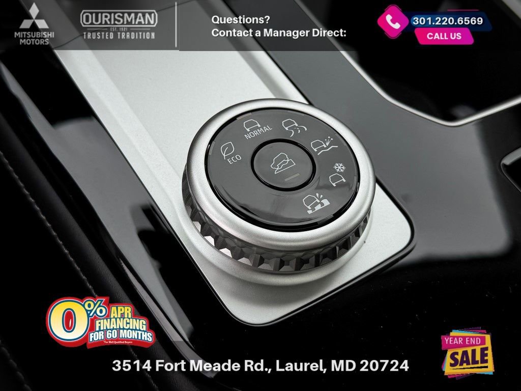 New 2025 Mitsubishi Outlander SE image 28