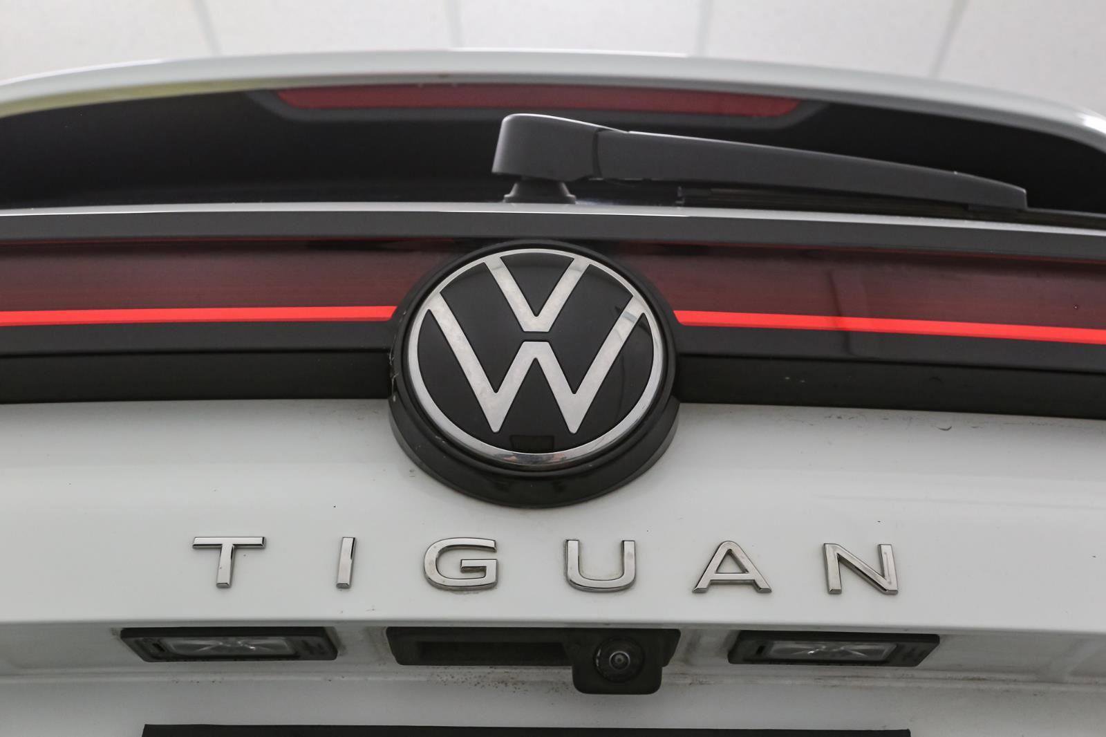 Used 2025 Volkswagen Tiguan S image 13