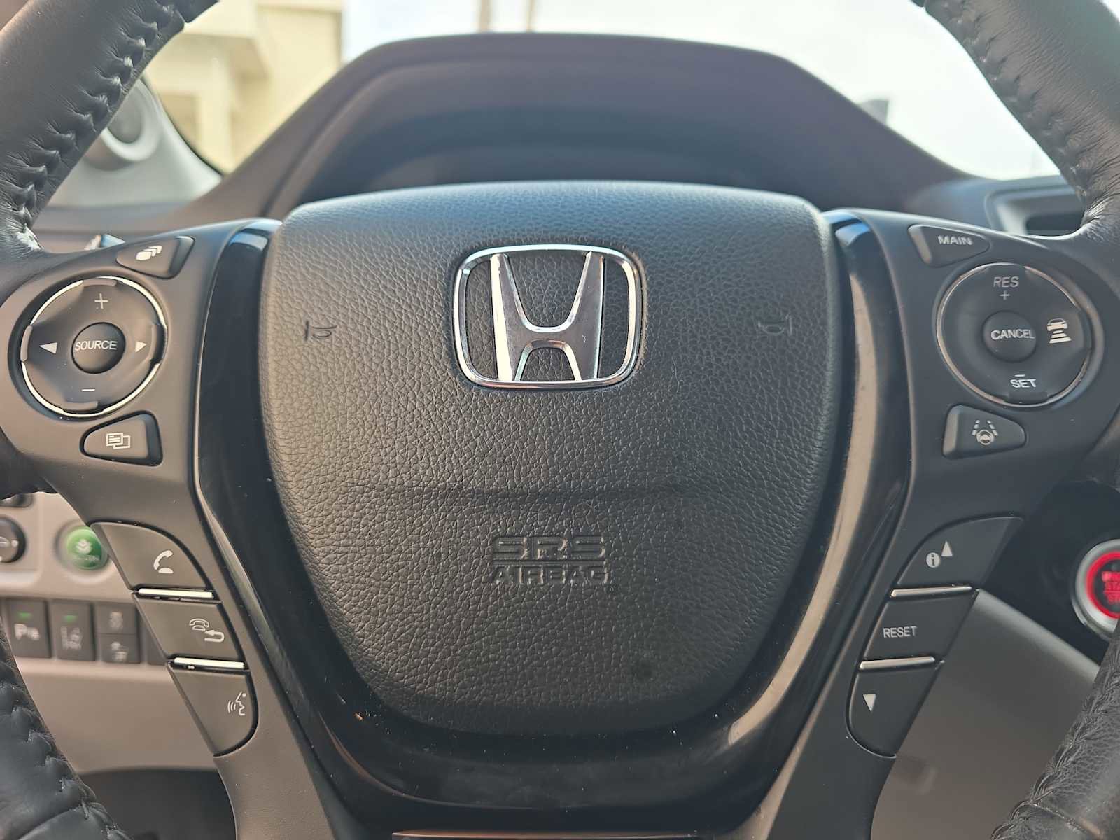 Used 2017 Honda Pilot Touring image 24