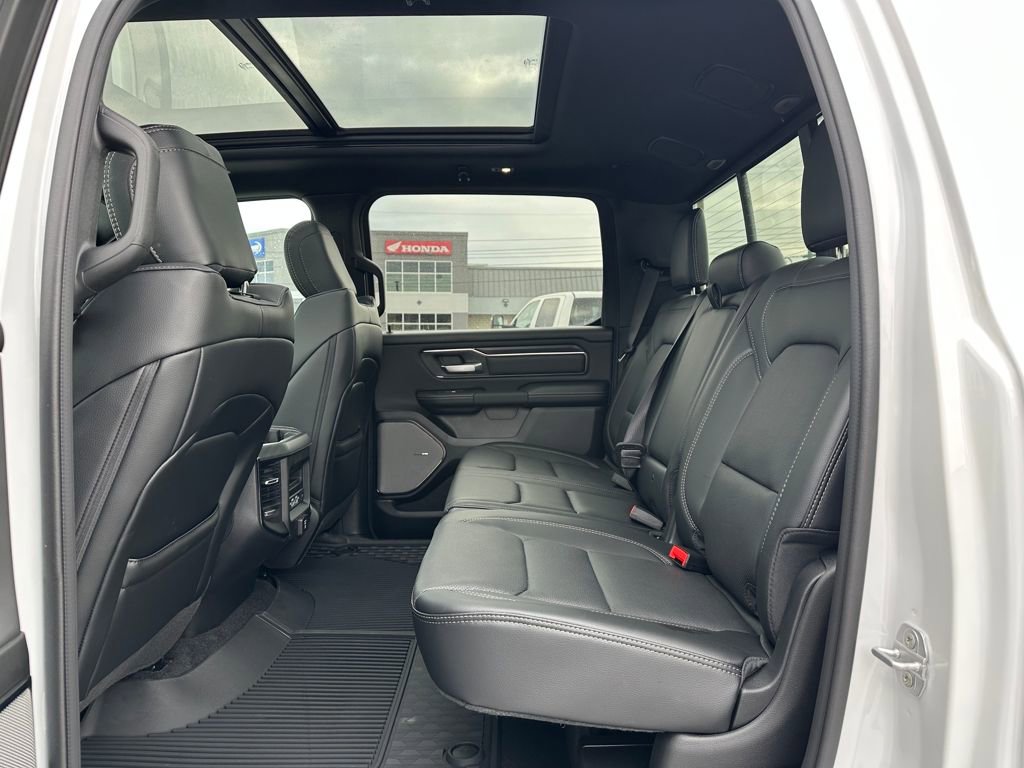 New 2026 RAM 1500 Laramie AWD/4WD image 11