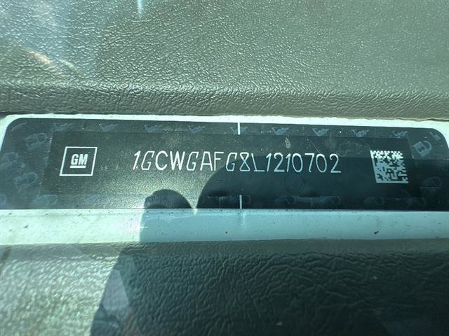 Used 2020 Chevrolet Express 2500 RWD image 24