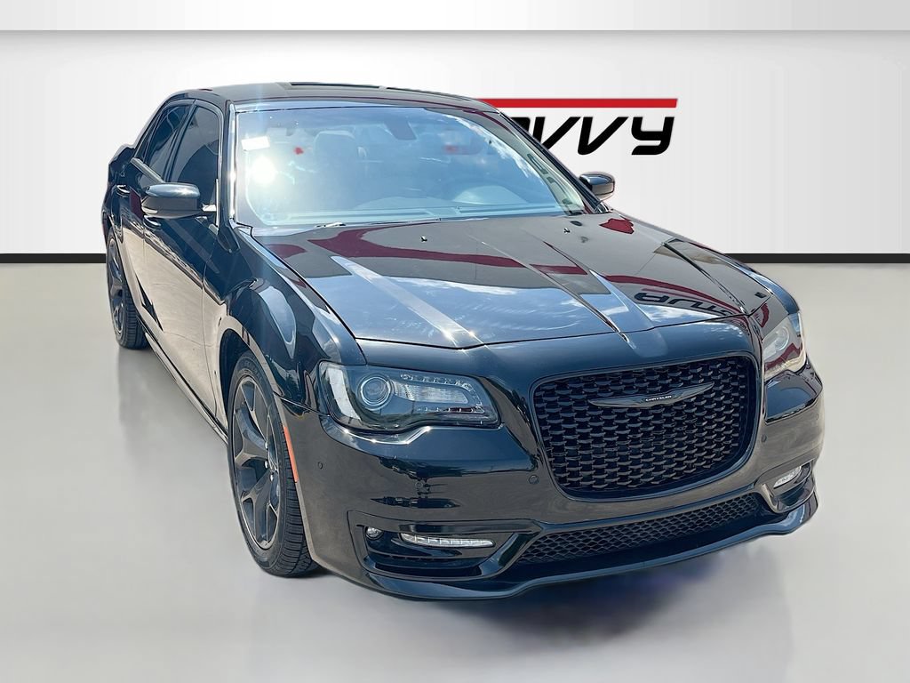 Used 2022 Chrysler 300 Touring L w/ Comfort Group RWD image 1