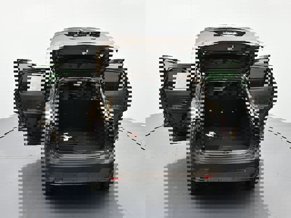 New 2026 Nissan Kicks SR image 44