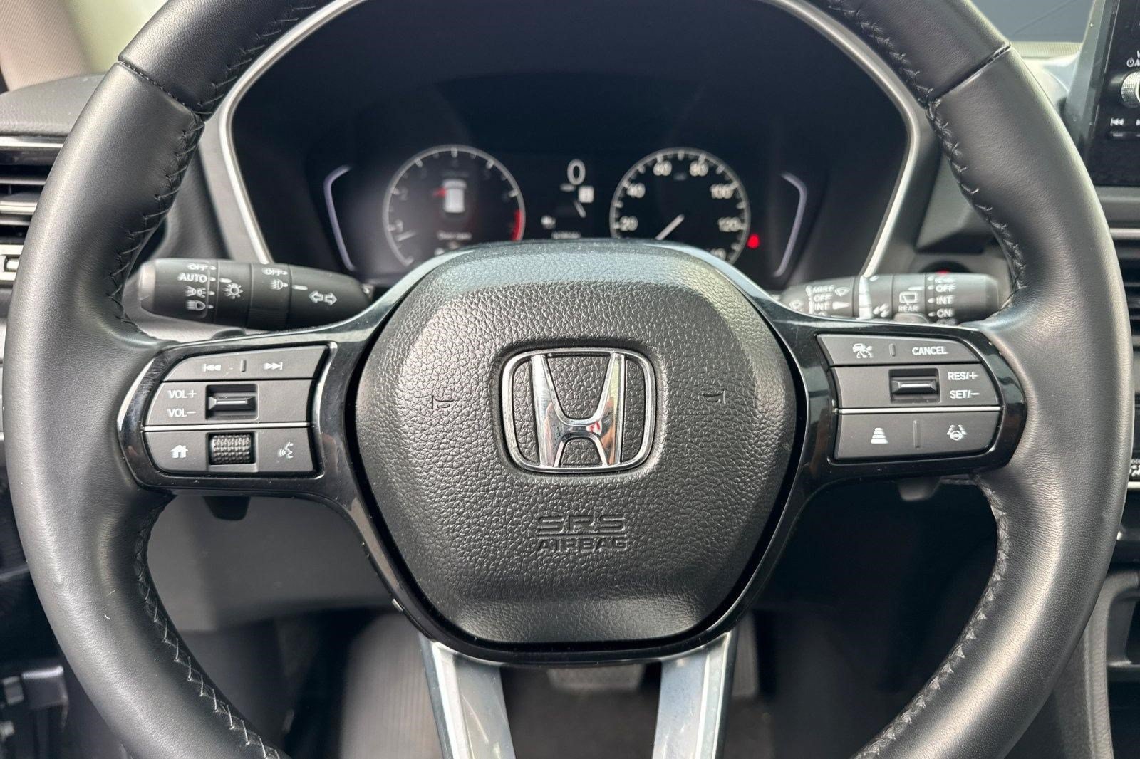 Certified 2024 Honda Pilot Touring image 10