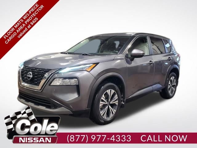 Used 2022 Nissan Rogue SV image 1