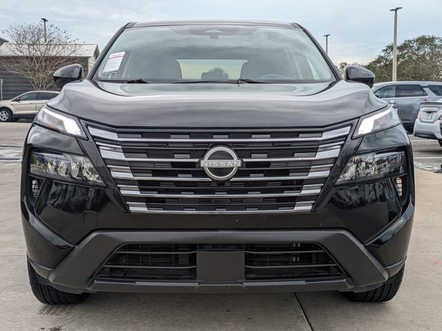 Used 2025 Nissan Rogue SV image 3