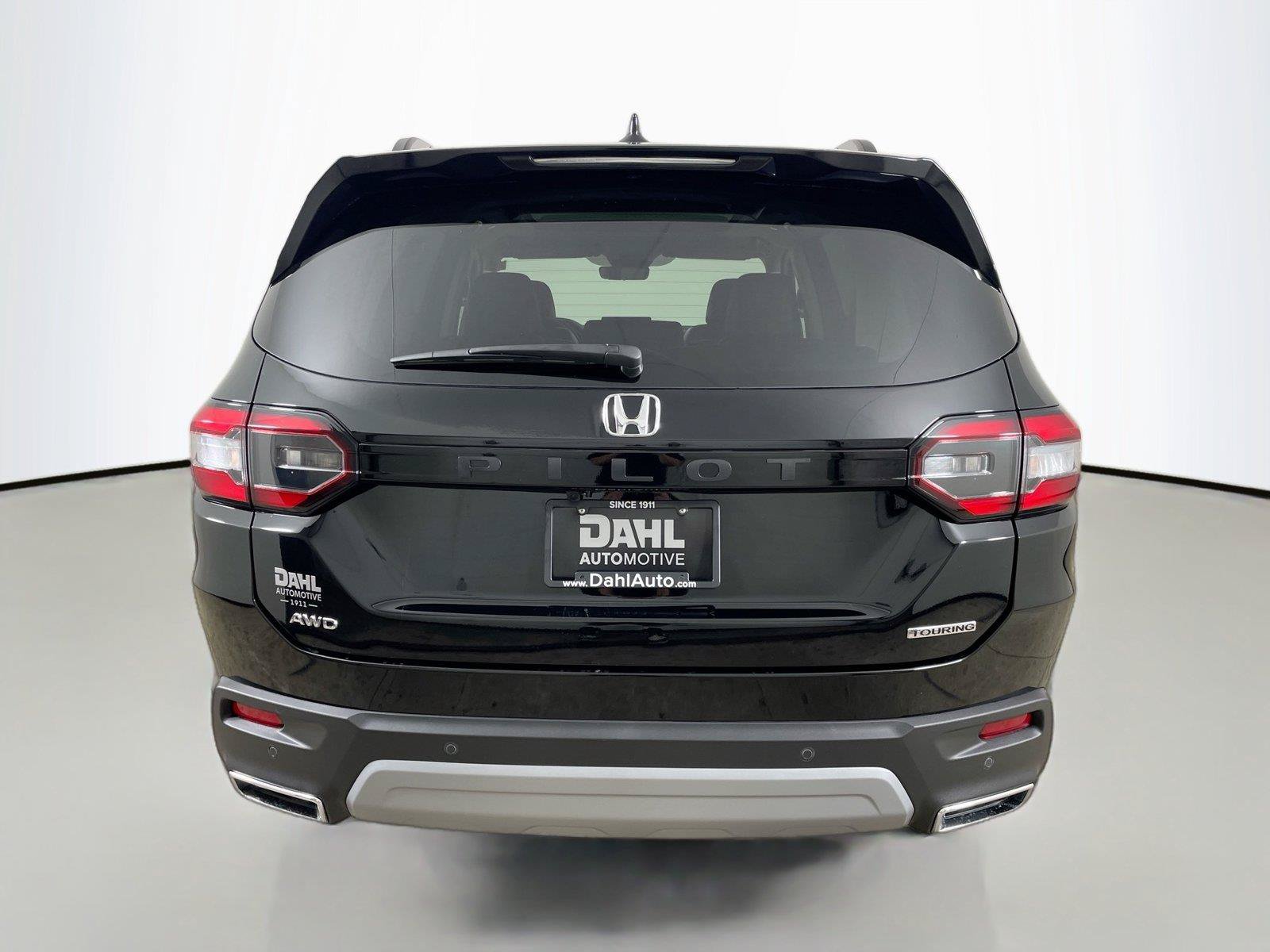 Used 2025 Honda Pilot Touring image 12