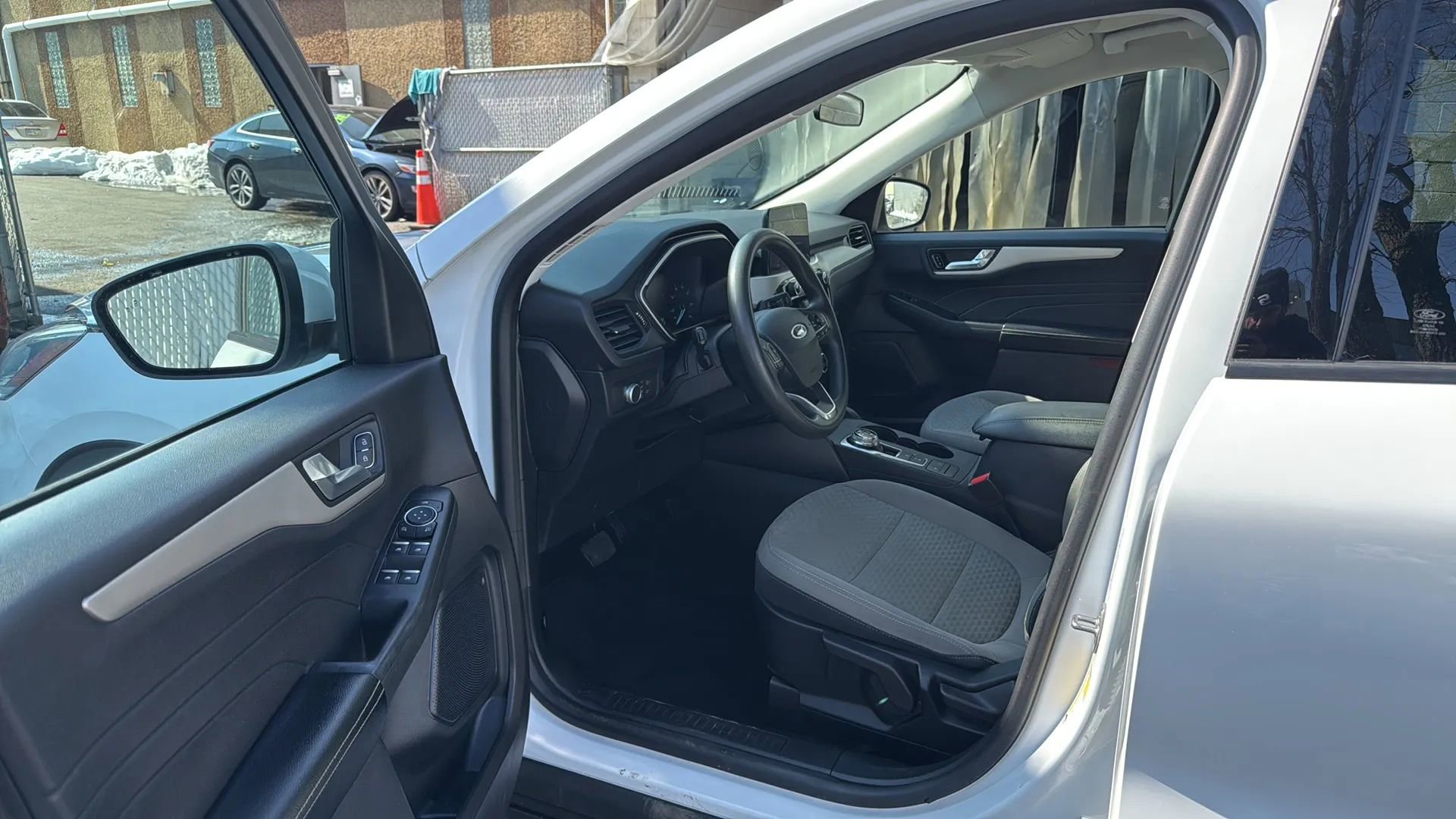 Used 2021 Ford Escape SE AWD/4WD image 23