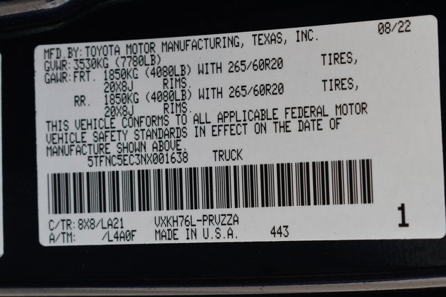 Used 2022 Toyota Tundra Platinum w/ Advanced Package AWD/4WD image 34