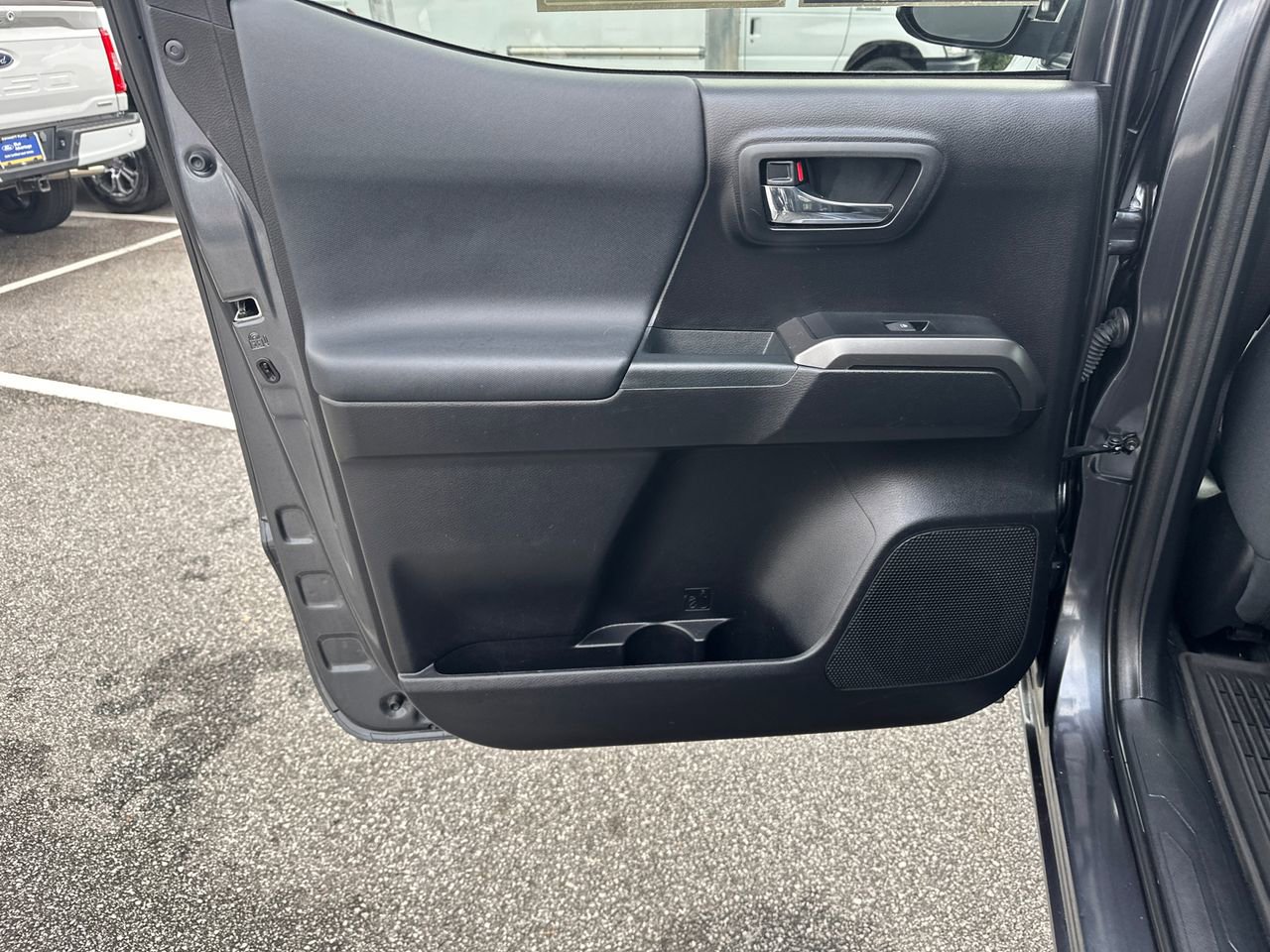 Used 2020 Toyota Tacoma TRD Off-Road image 21