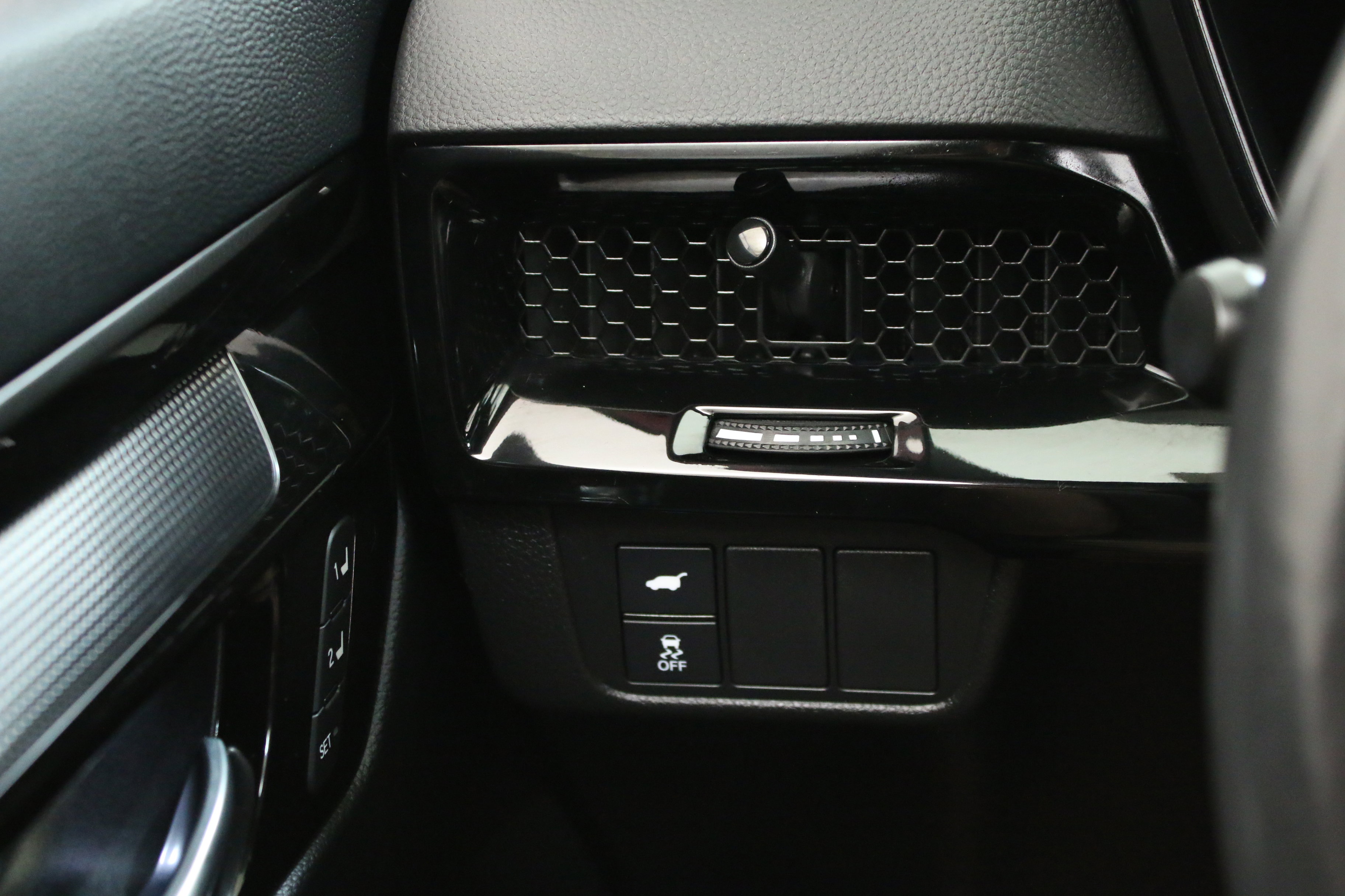 Used 2024 Honda CR-V Sport Touring image 15