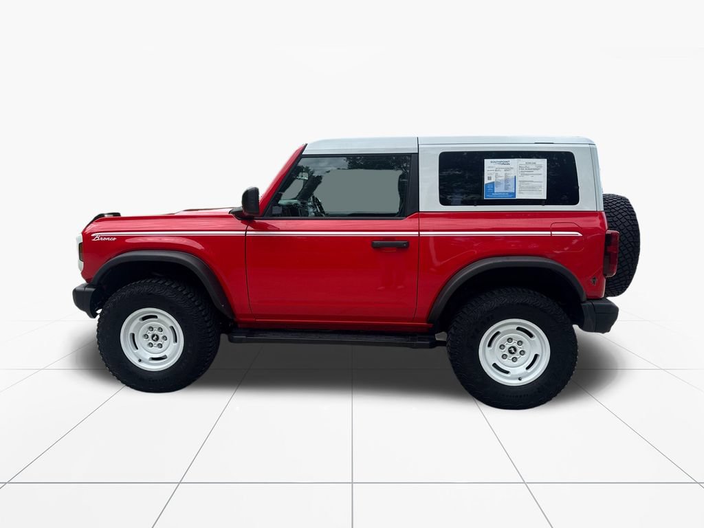 Used 2024 Ford Bronco Heritage Edition AWD/4WD image 4