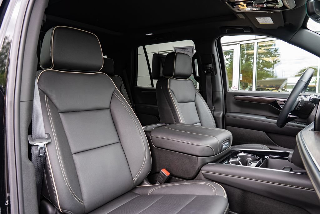 Used 2026 Chevrolet Tahoe Premier AWD/4WD image 29