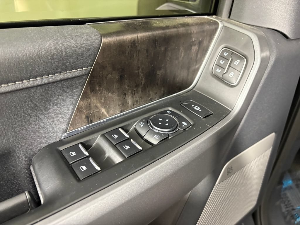 Used 2026 Ford F250 Lariat w/ Black Appearance Package AWD/4WD image 13