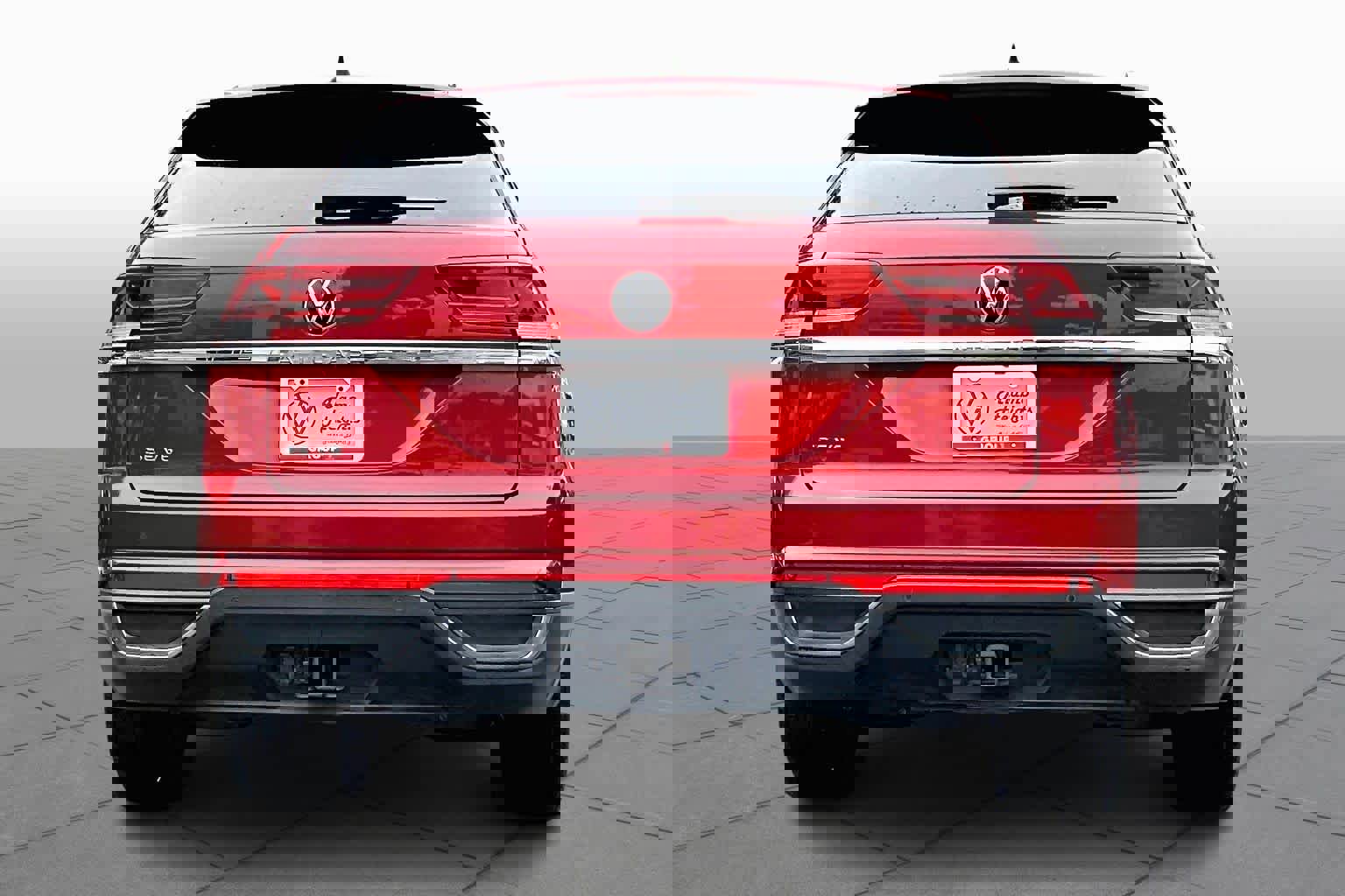 Certified 2022 Volkswagen Atlas Cross Sport SE w/ Black Wheel Package image 4