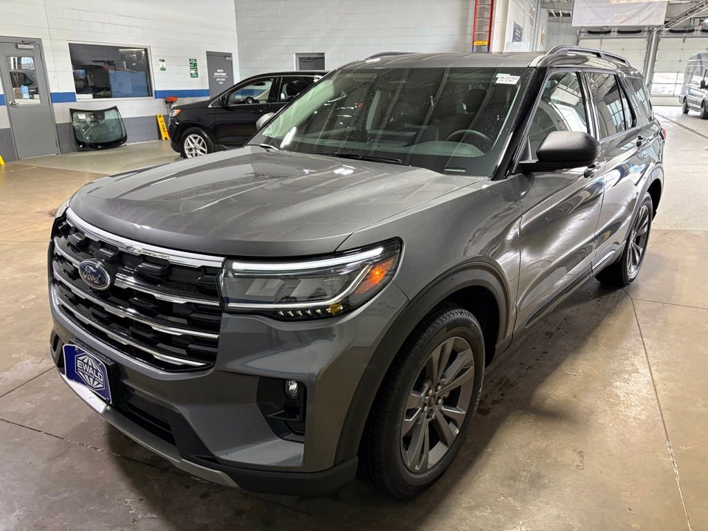 New 2026 Ford Explorer Active w/ Active Comfort Package image 6
