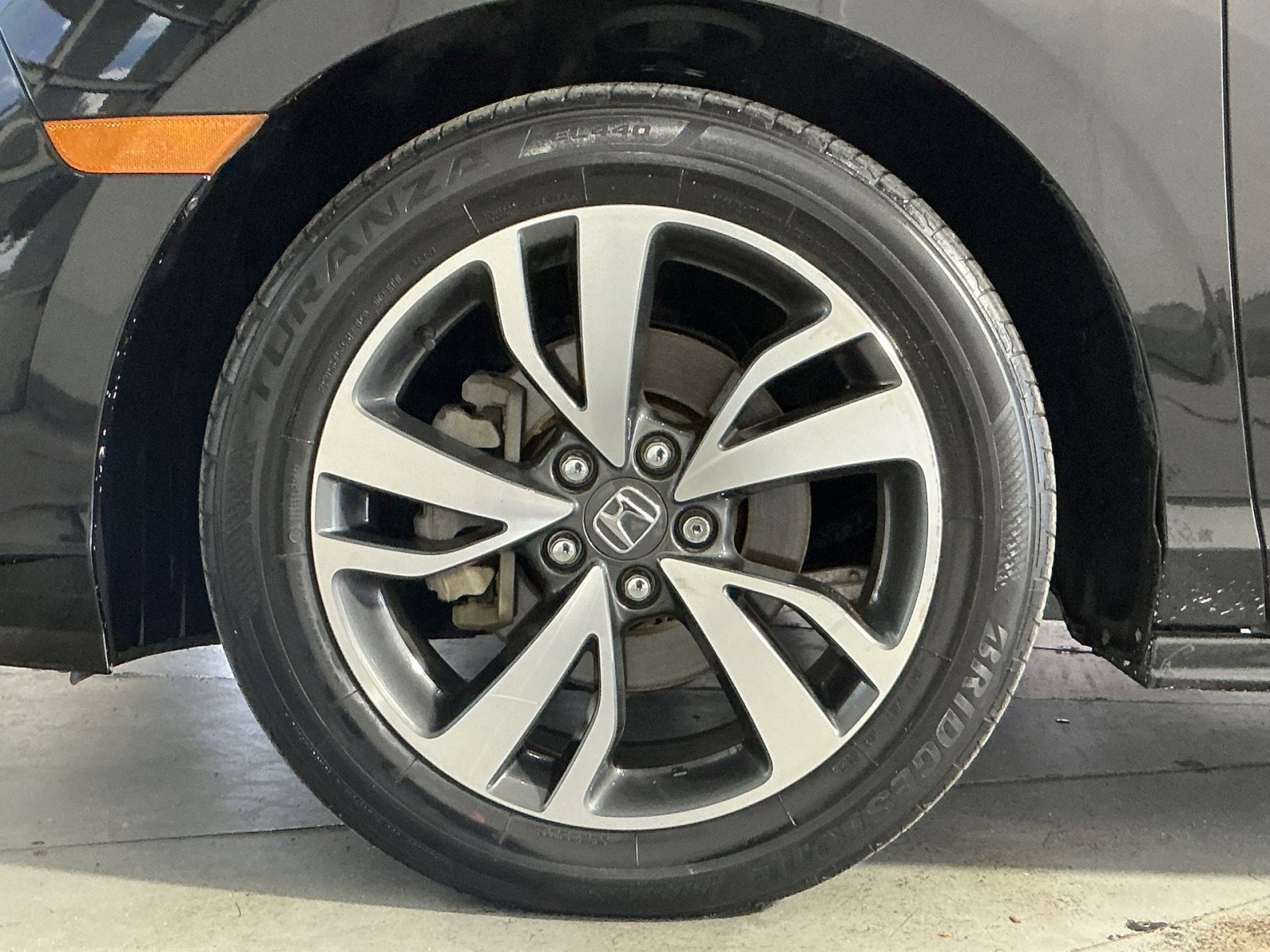 Used 2023 Honda Odyssey Touring image 13