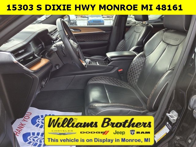 Used 2023 Jeep Grand Cherokee L Summit image 19