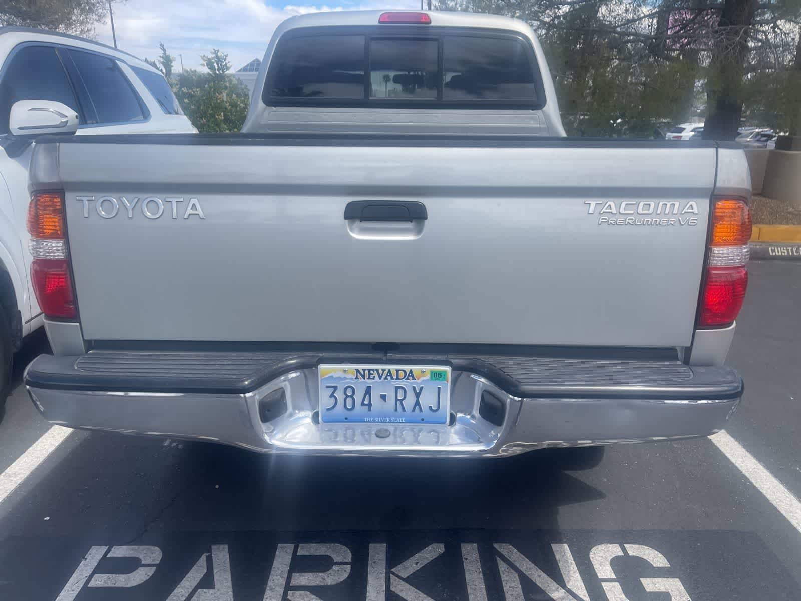 Used 2004 Toyota Tacoma PreRunner RWD image 5