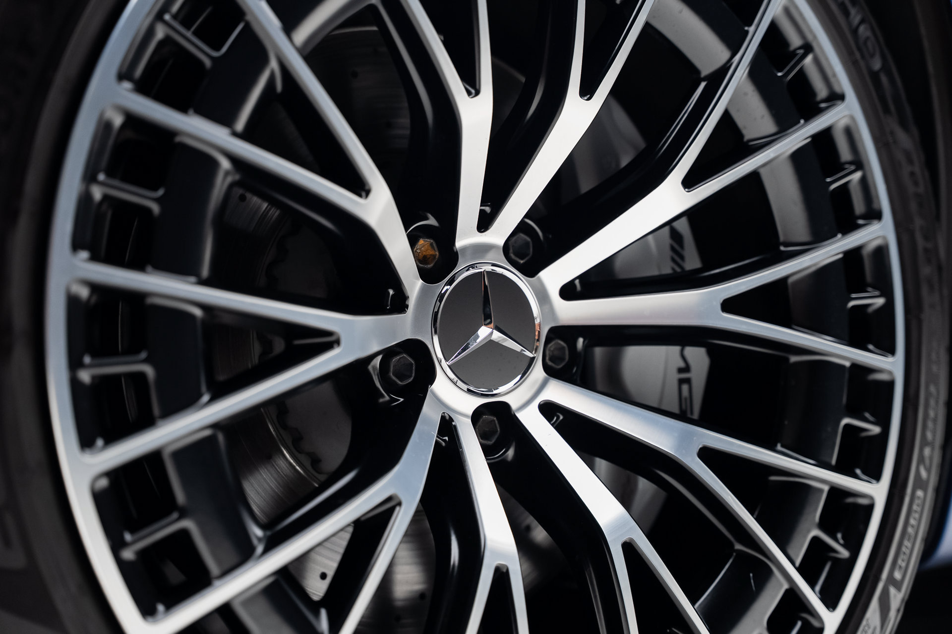 Used 2024 Mercedes-Benz CLE 53 AMG 4MATIC w/ Driver Assistance Package image 23