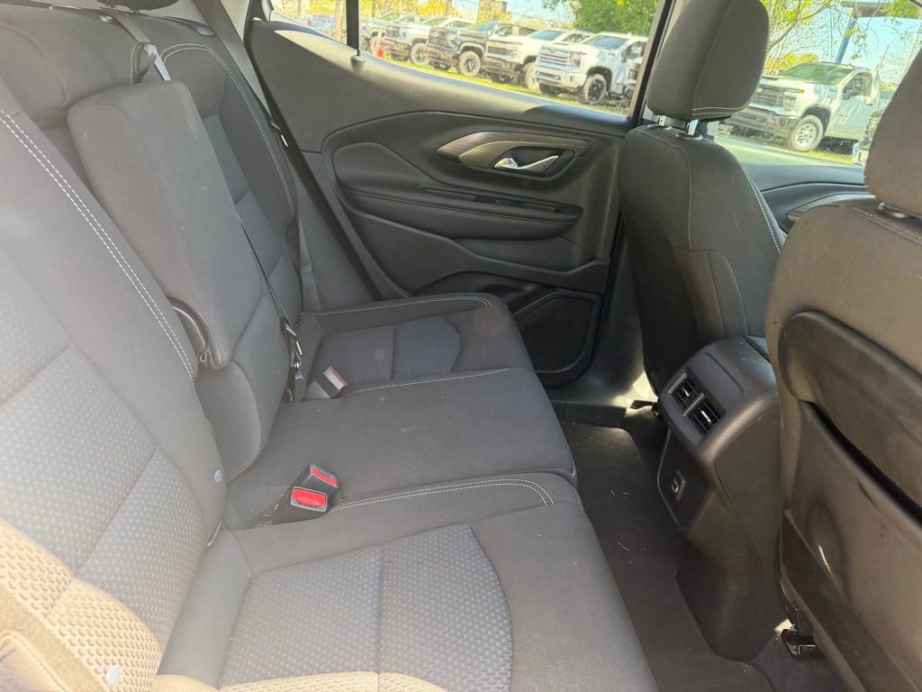 Used 2022 GMC Terrain SLE w/ Driver Convenience Package image 10